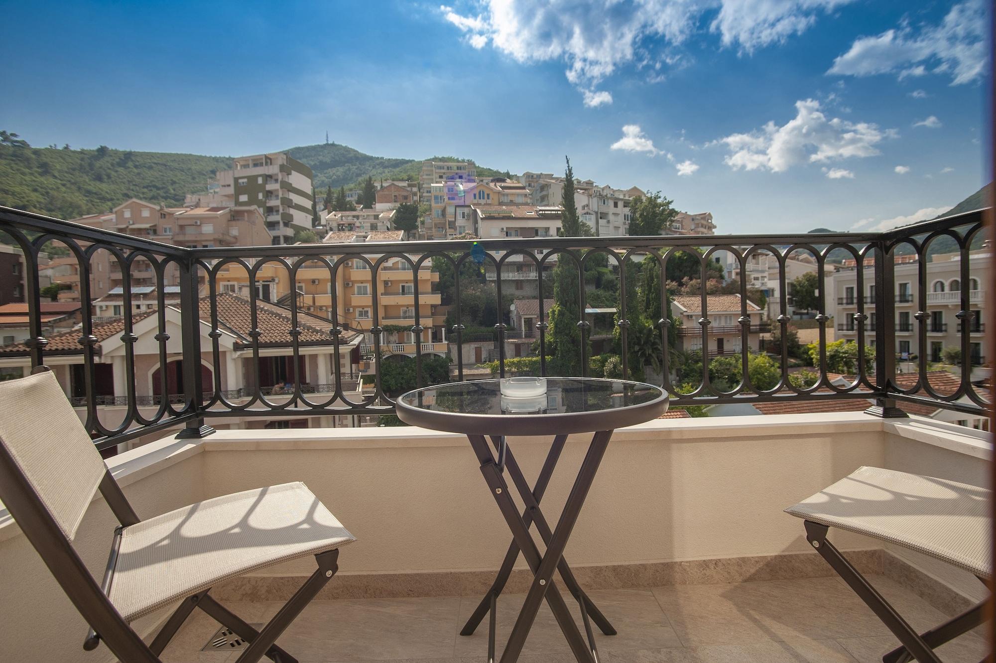 Hotel Villa Gracia Budva Bagian luar foto